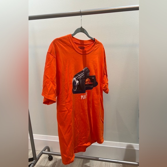 Pleasures orange tshirt - Picture 3 of 4